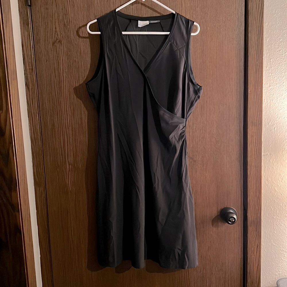 COPY - Columbia black dress